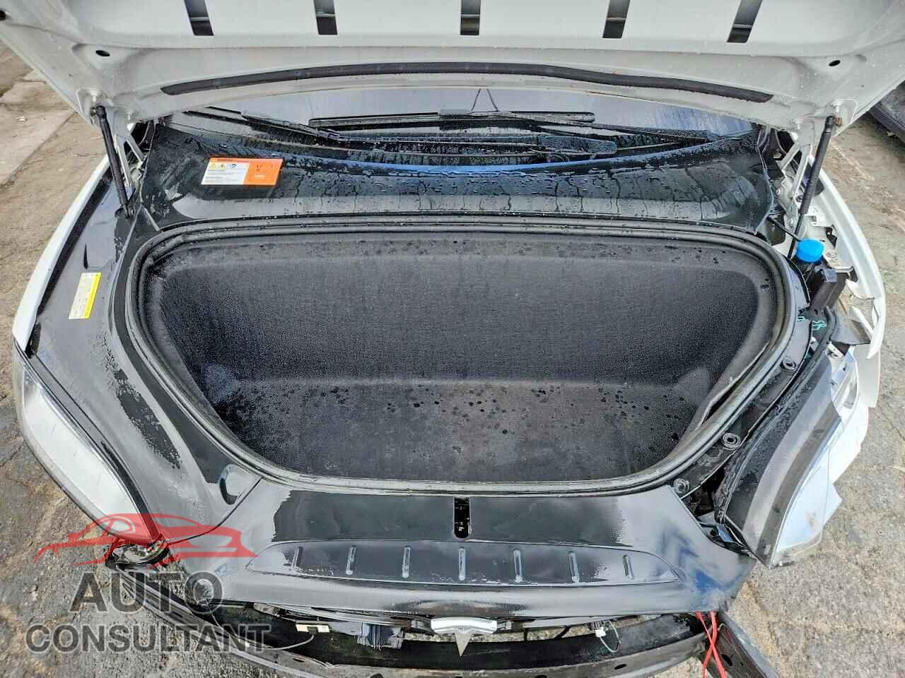 TESLA MODEL X 2016 - 5YJXCDE24GF026216