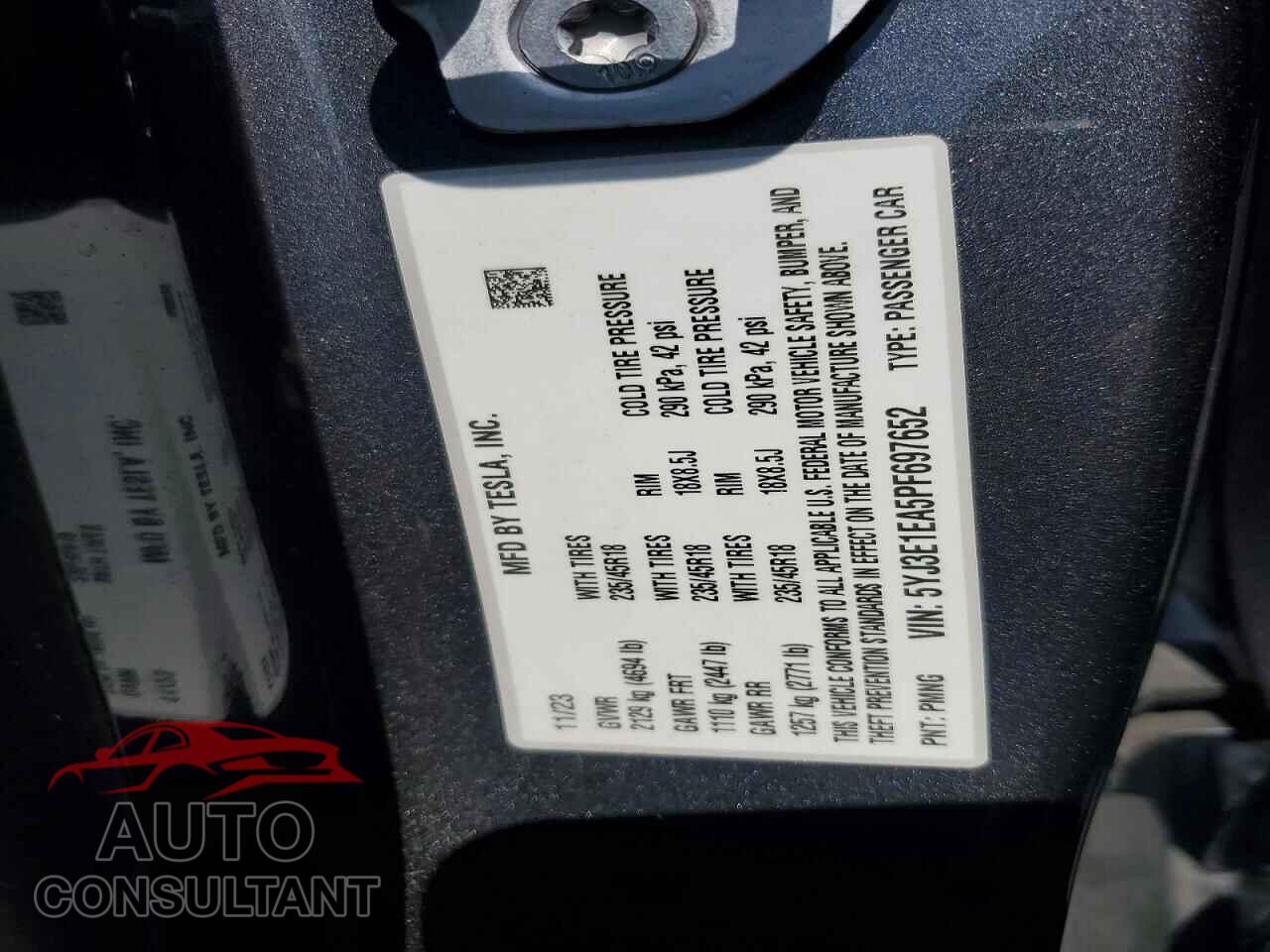TESLA MODEL 3 2023 - 5YJ3E1EA5PF697652