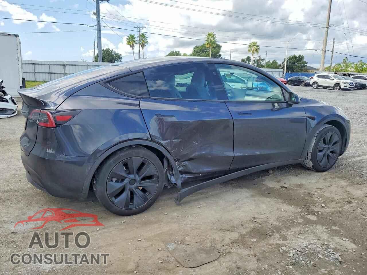 TESLA MODEL Y 2024 - 7SAYGDED2RF185140