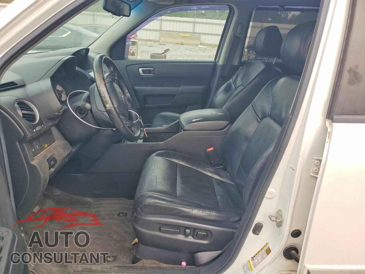 HONDA PILOT 2011 - 5FNYF3H97BB052249