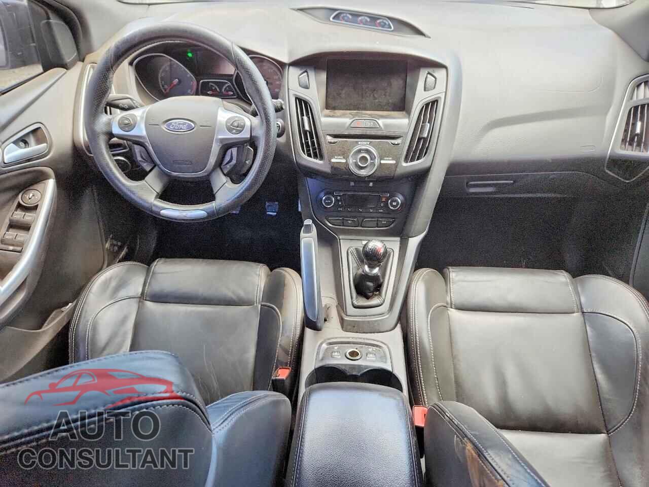FORD FOCUS 2013 - 1FADP3L96DL165666