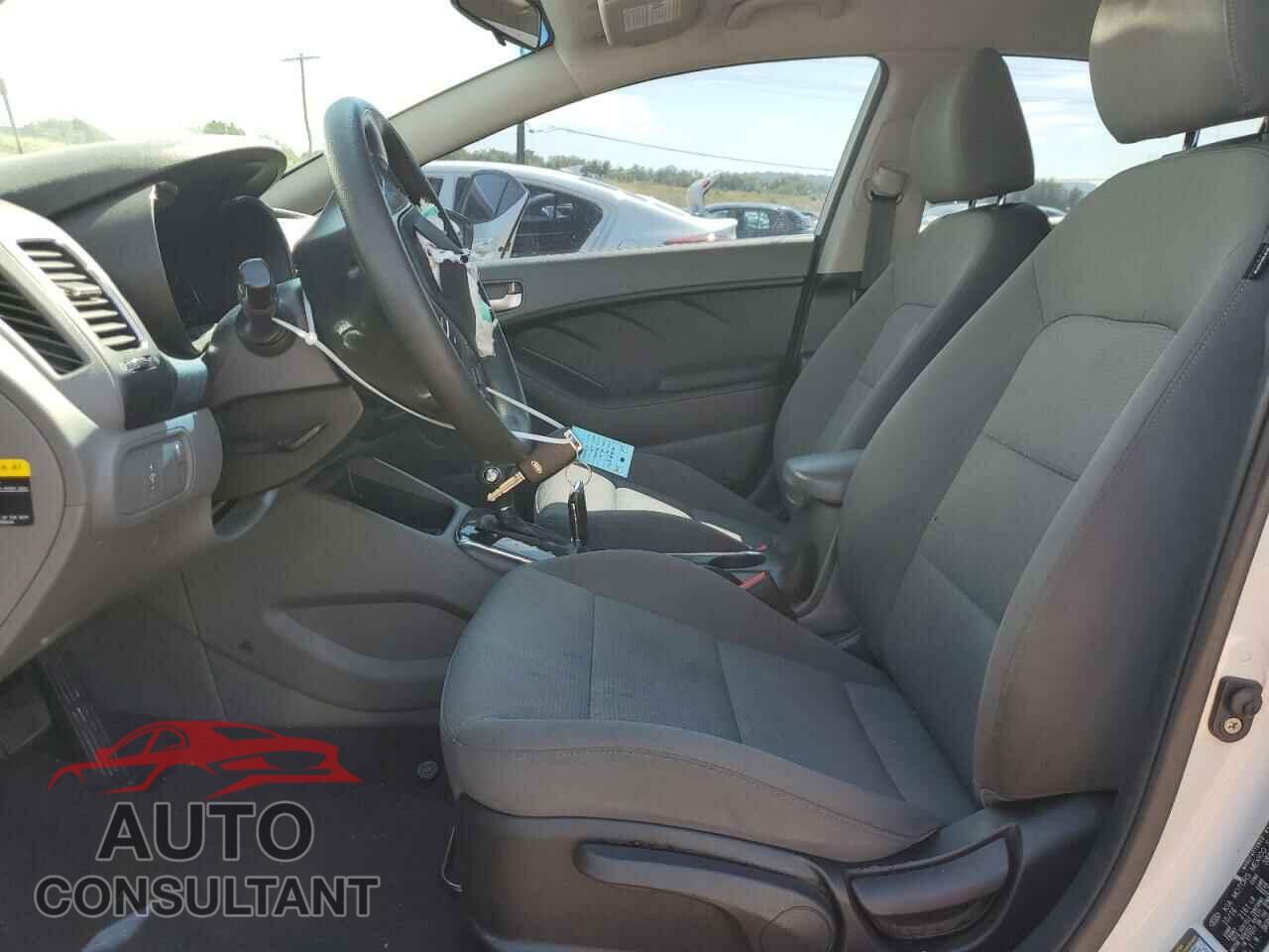 KIA FORTE 2017 - 3KPFK4A75HE070829