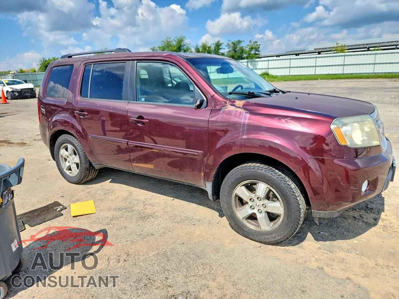 HONDA PILOT 2011 - 5FNYF4H5XBB011441