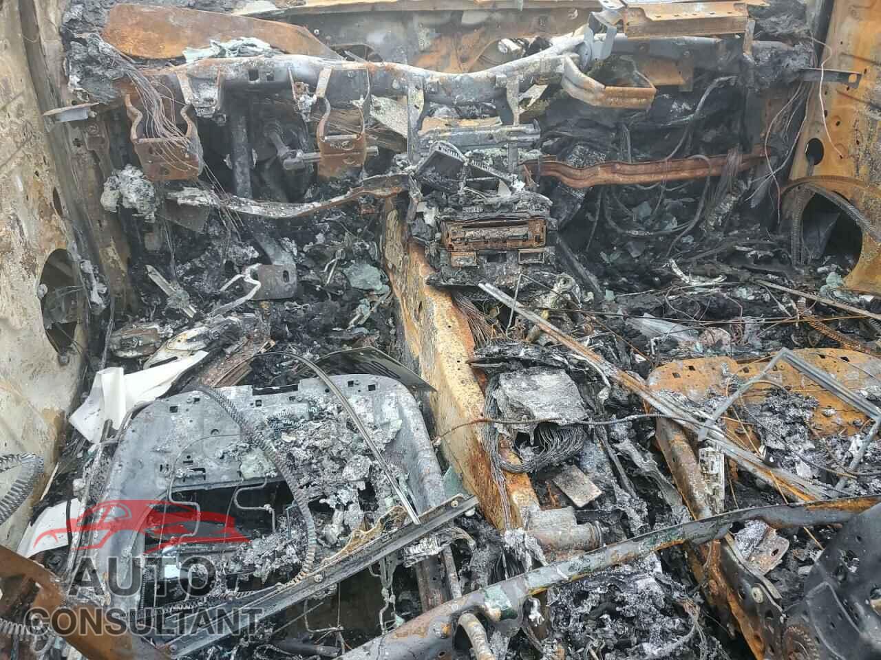 AUDI Q7 2012 - WA1LMAFE1CD008576