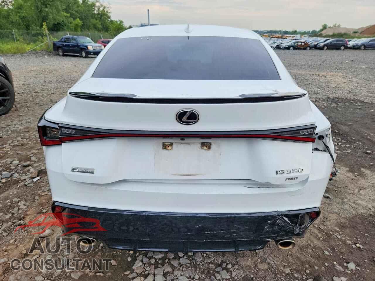LEXUS IS 2021 - JTHGZ1E26M5018529