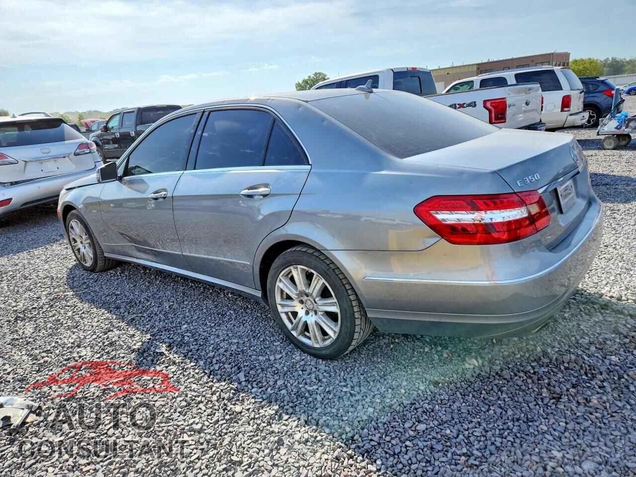MERCEDES-BENZ E-CLASS 2012 - WDDHF8JB7CA532141