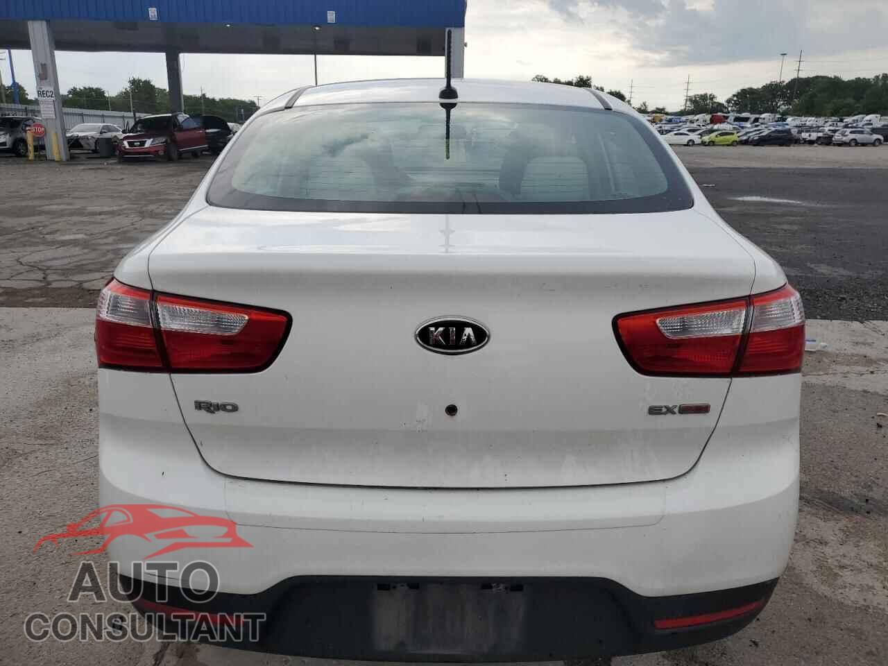 KIA RIO 2012 - KNADN4A31C6077171