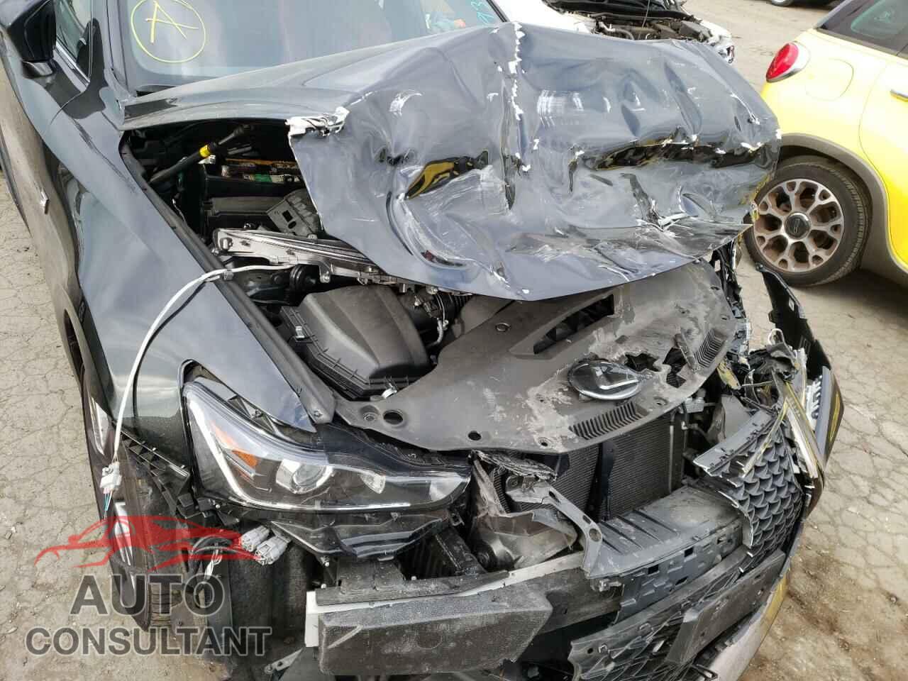 LEXUS IS 2017 - JTHBA1D23H5052825