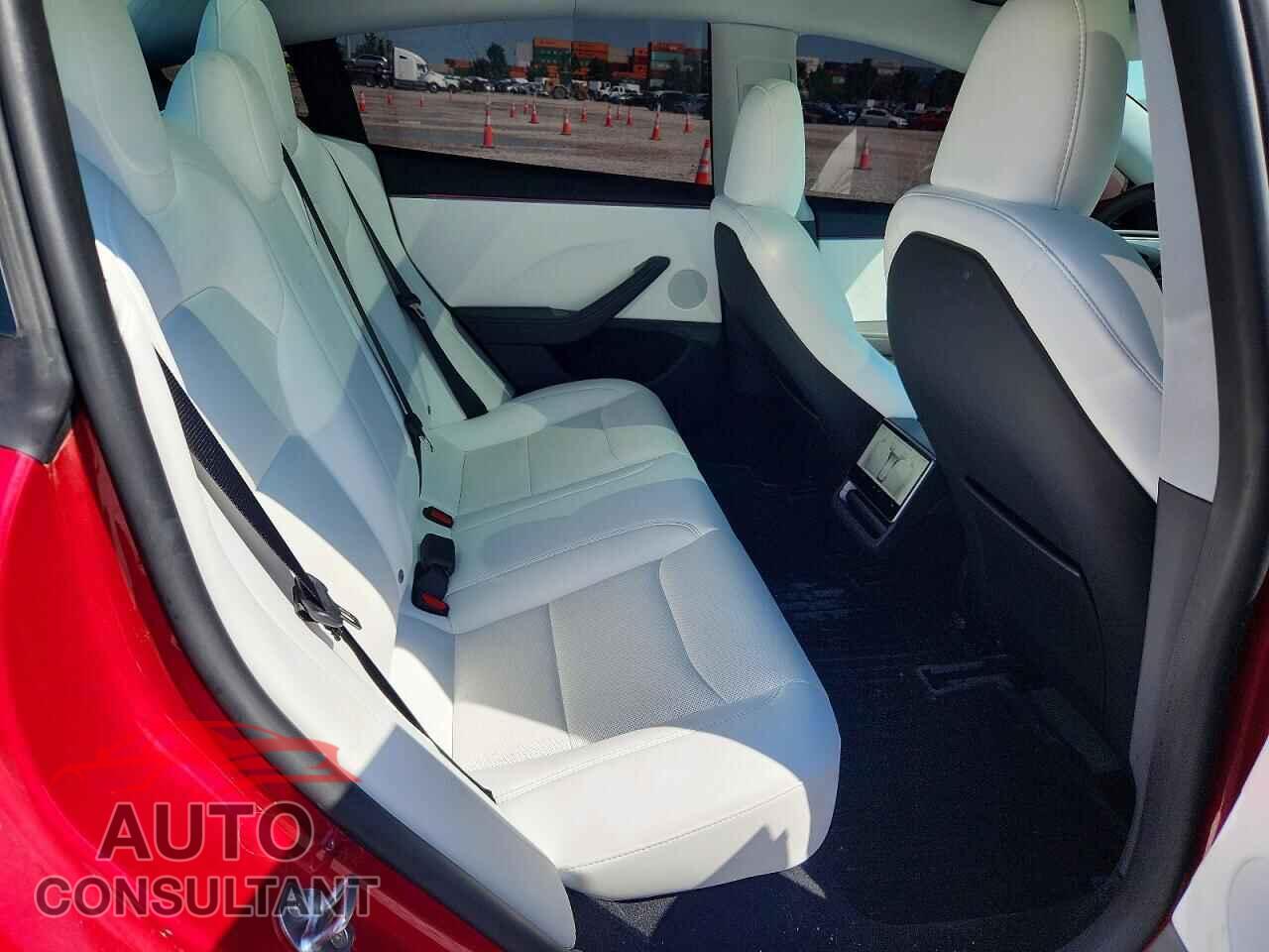 TESLA MODEL 3 2026 - 5YJ3E1EB7TF169579