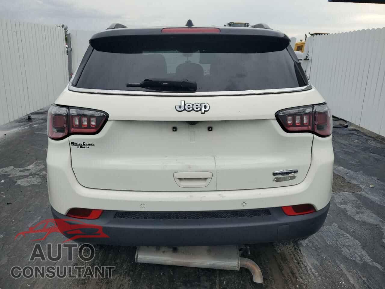 JEEP COMPASS 2018 - 3C4NJCBB0JT502840