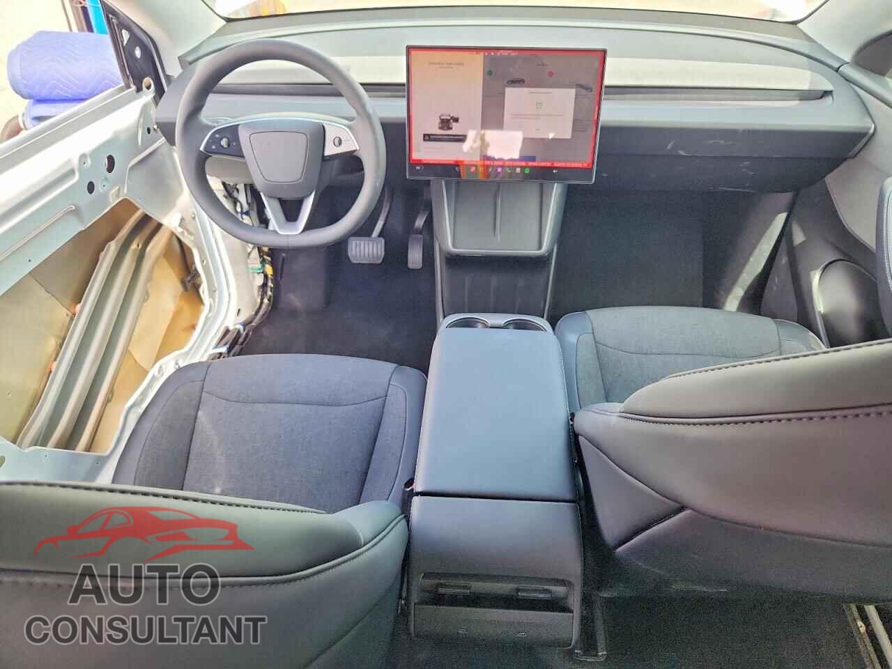 TESLA MODEL Y 2026 - 7SAYGDED4TA693047