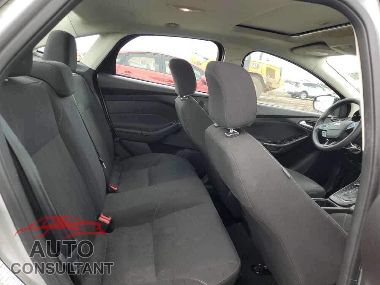 FORD FOCUS 2017 - 1FADP3H27HL264448