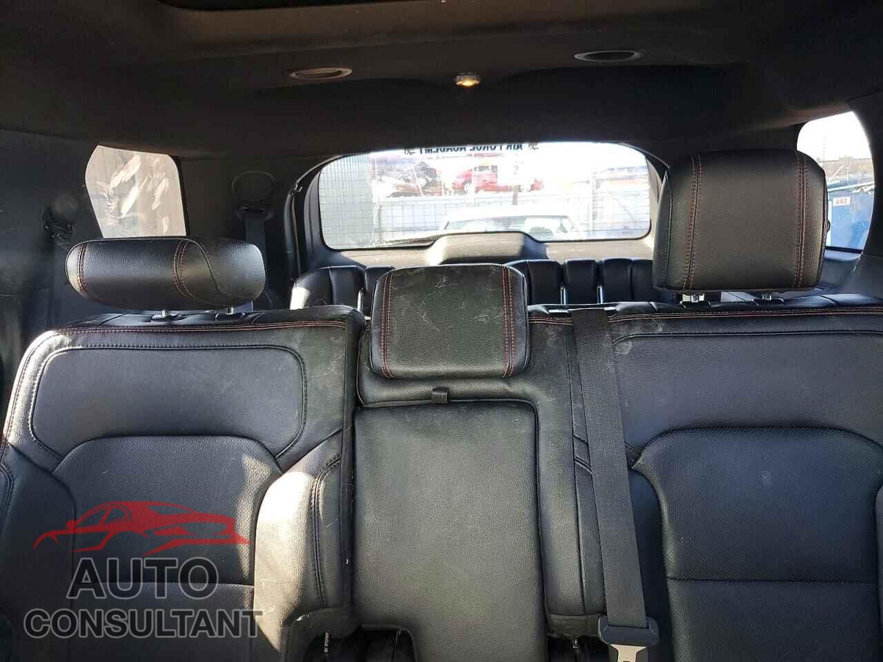 FORD EXPLORER 2017 - 1FM5K8GT0HGA11724