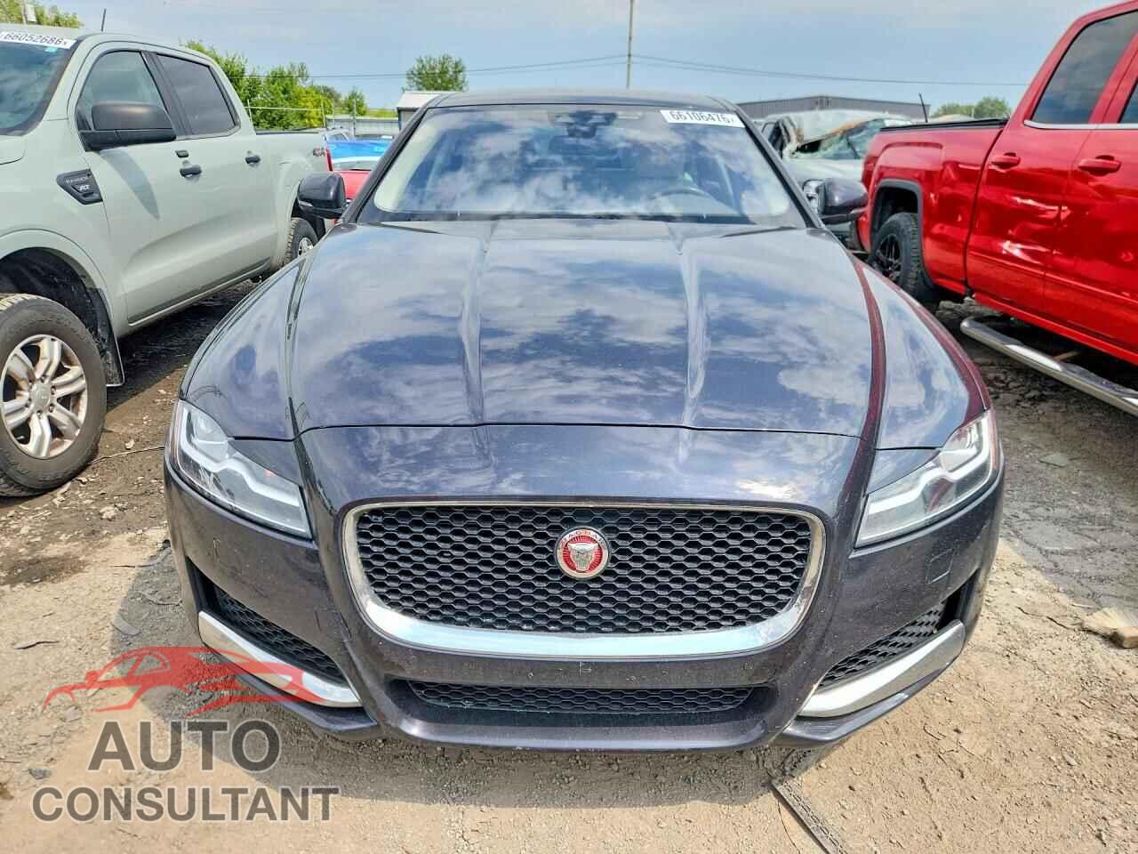 JAGUAR XF 2017 - SAJBD4BV3HCY35597