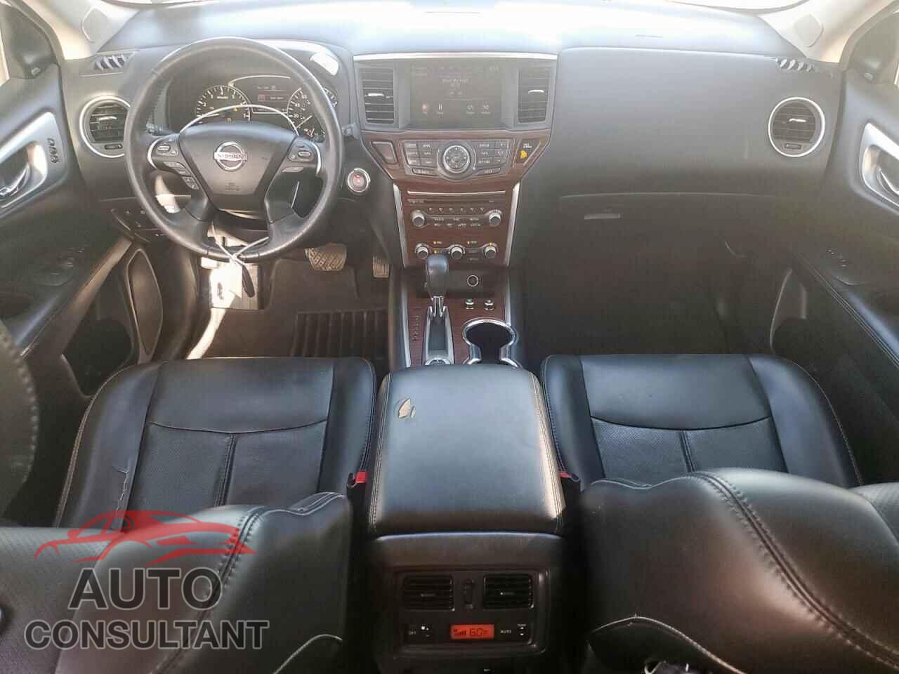 NISSAN PATHFINDER 2017 - 5N1DR2MM7HC644567