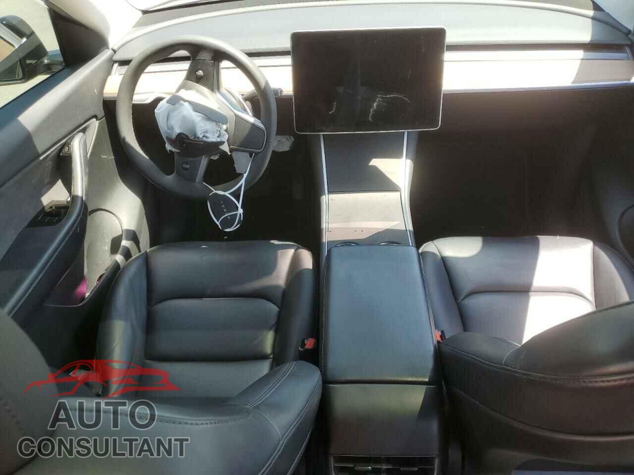 TESLA MODEL Y 2021 - 5YJYGDEE9MF091237