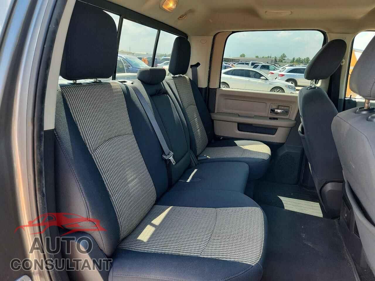 DODGE RAM 1500 2012 - 1C6RD7LTXCS186205