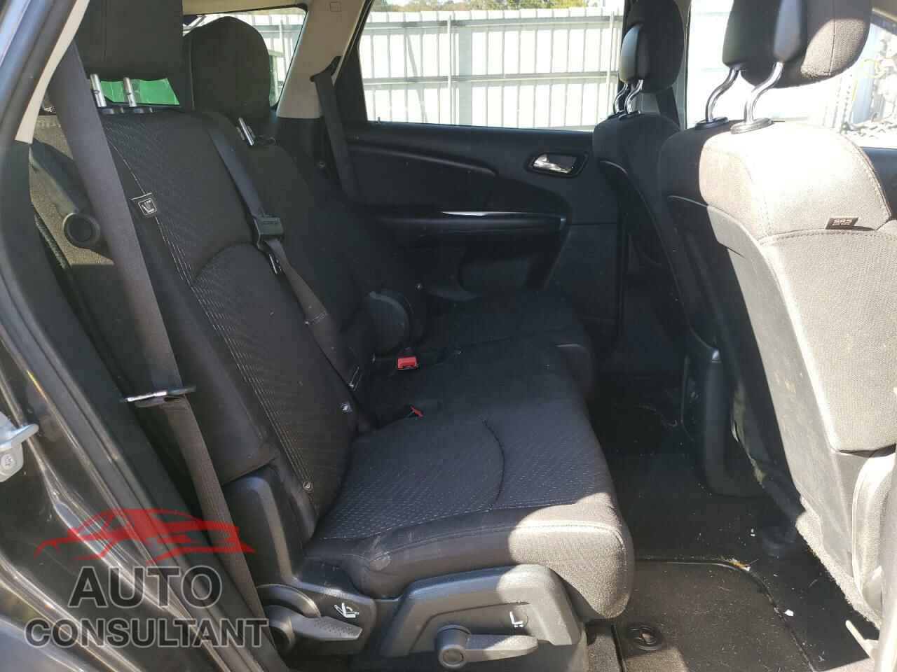 DODGE JOURNEY 2017 - 3C4PDCBG7HT591182