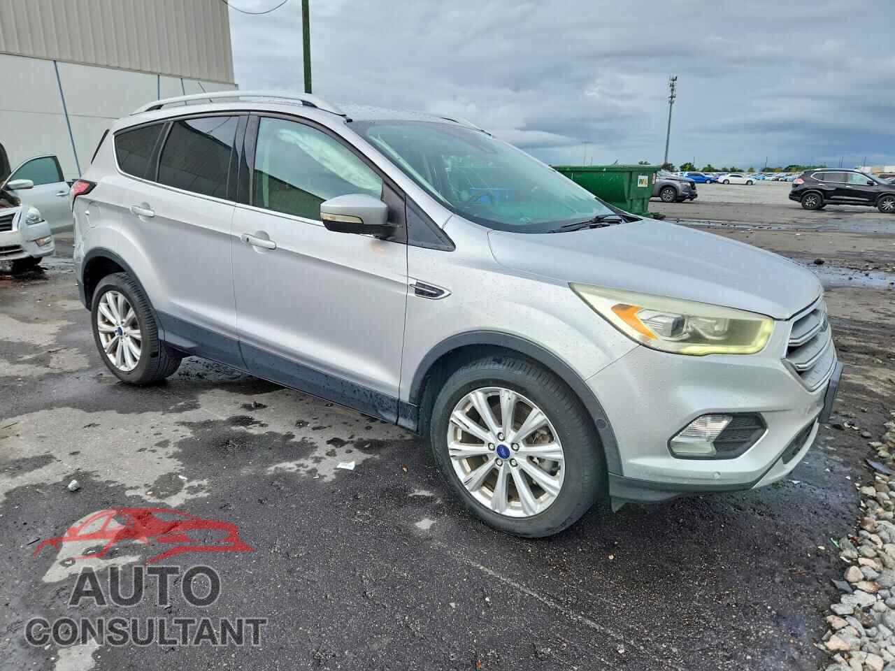 FORD ESCAPE 2017 - 1FMCU9JD8HUC82329