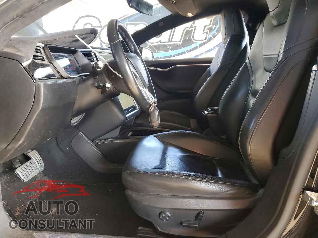 TESLA MODEL S 2015 - 5YJSA1E47FF117463