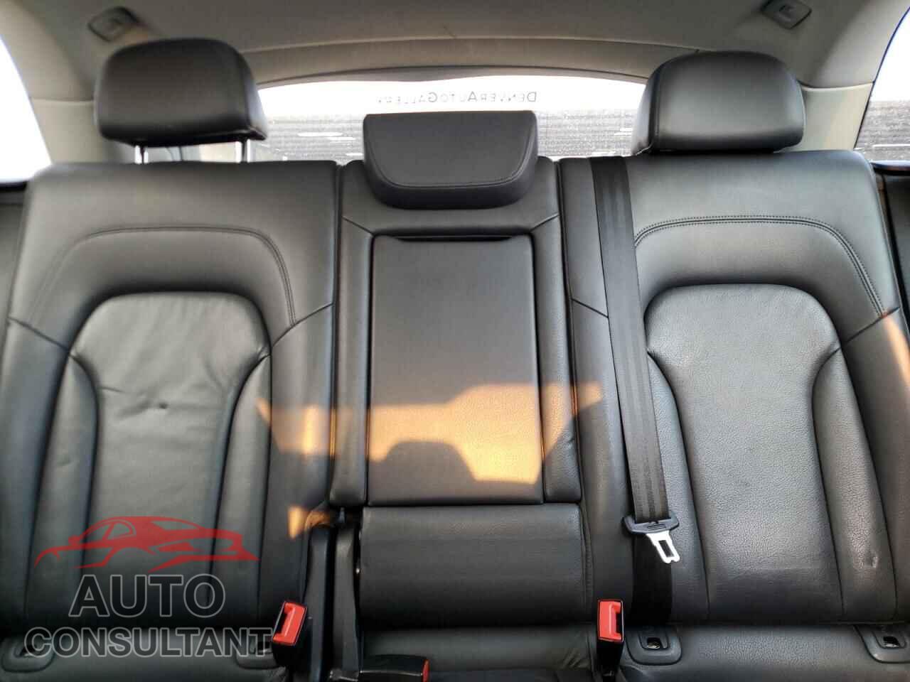 AUDI Q5 2013 - WA1LFAFP3DA052352