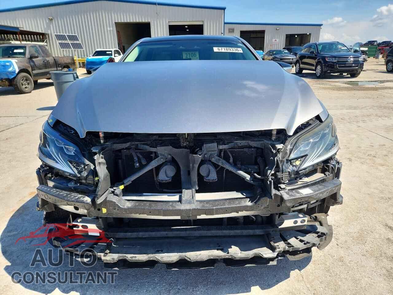 LEXUS LS500 2018 - JTHB5LFF5J5003373