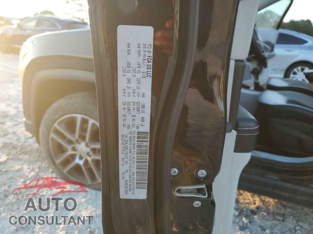 JEEP COMPASS 2018 - 3C4NJCBB3JT461071