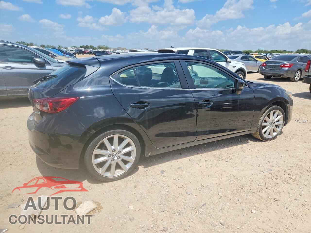 MAZDA 3 2017 - 3MZBN1M37HM130674