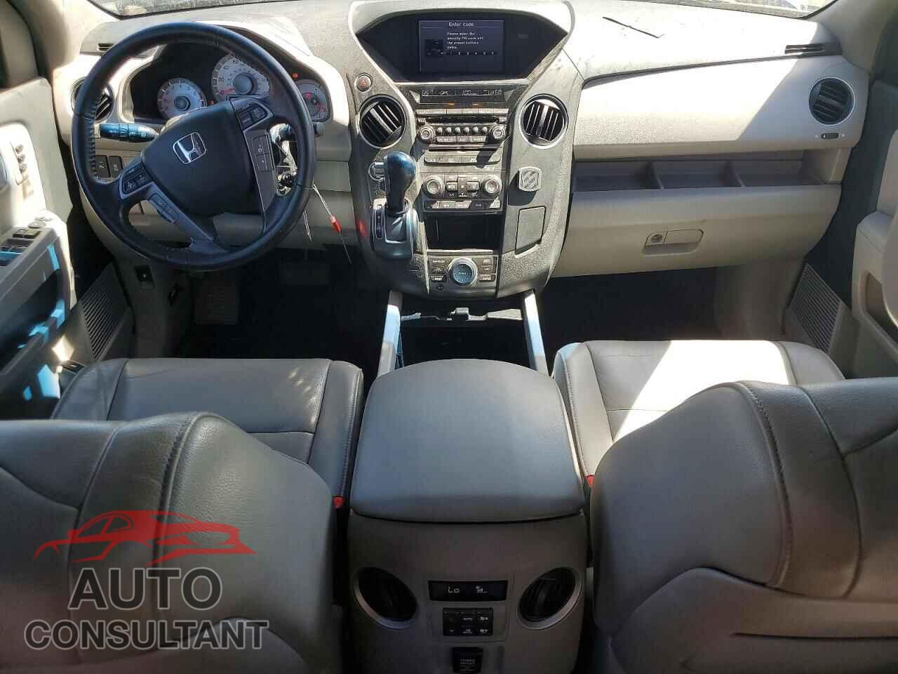 HONDA PILOT 2013 - 5FNYF4H90DB024642