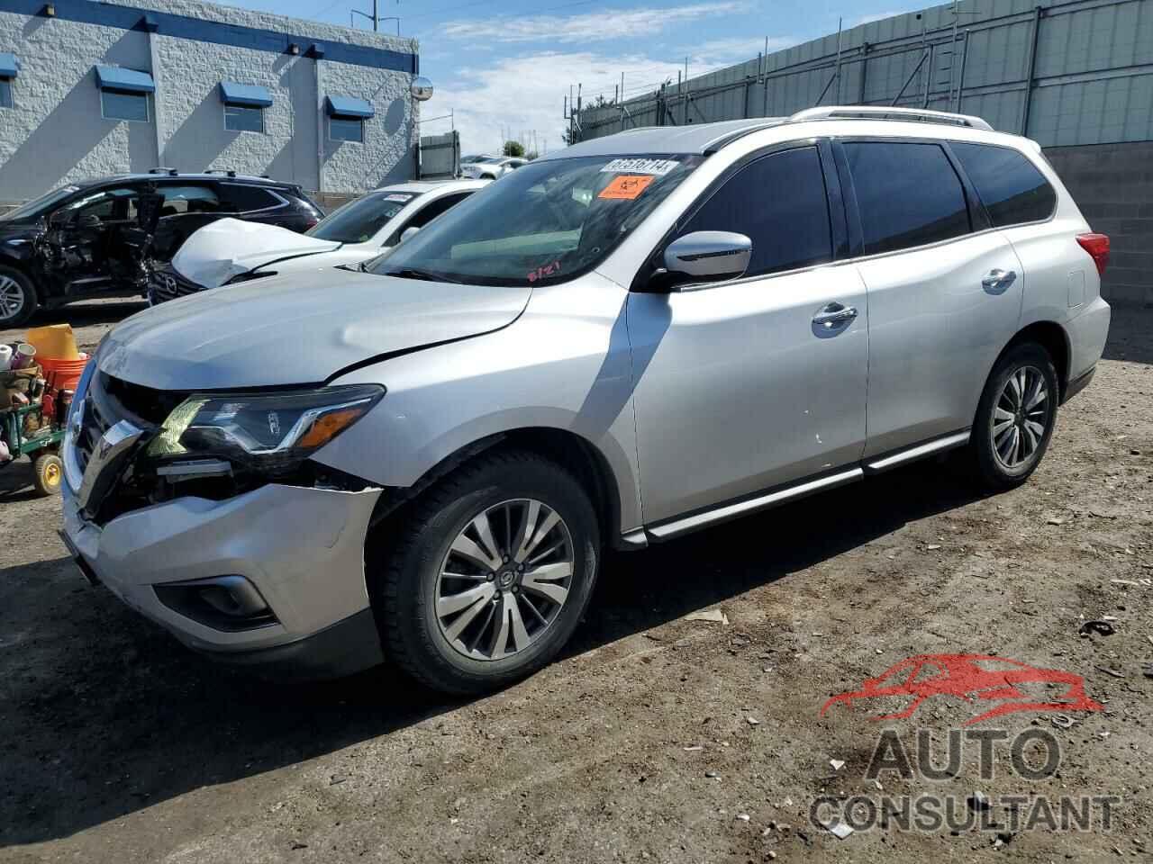 NISSAN PATHFINDER 2018 - 5N1DR2MM8JC608375