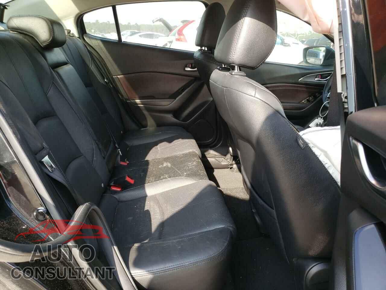 MAZDA 3 2017 - 3MZBN1W30HM130237