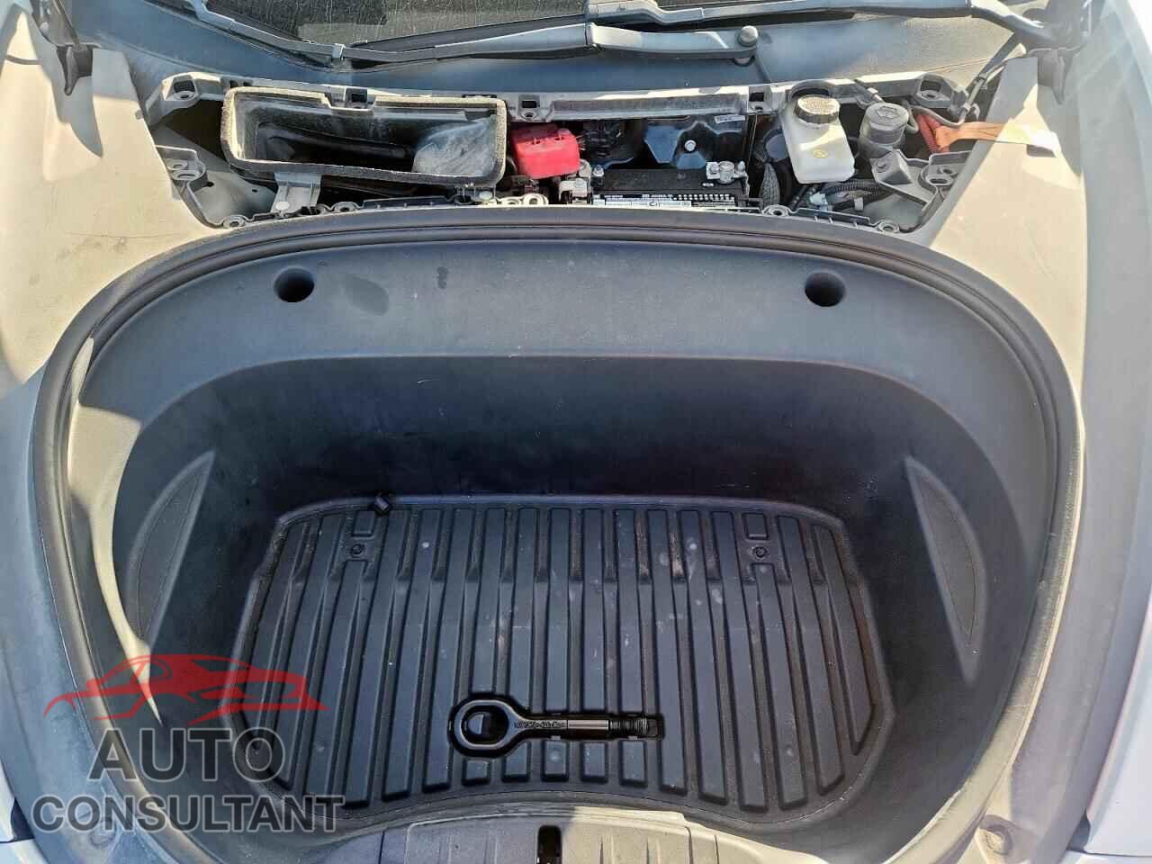 TESLA MODEL 3 2021 - 5YJ3E1EA0MF919400