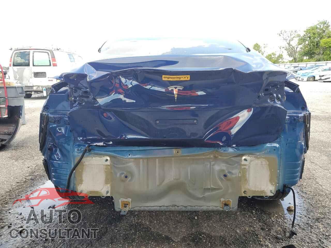TESLA MODEL 3 2023 - 5YJ3E1EA5PF671035