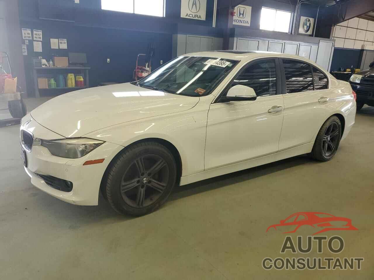 BMW 3 SERIES 2015 - WBA3B5G52FNS12364