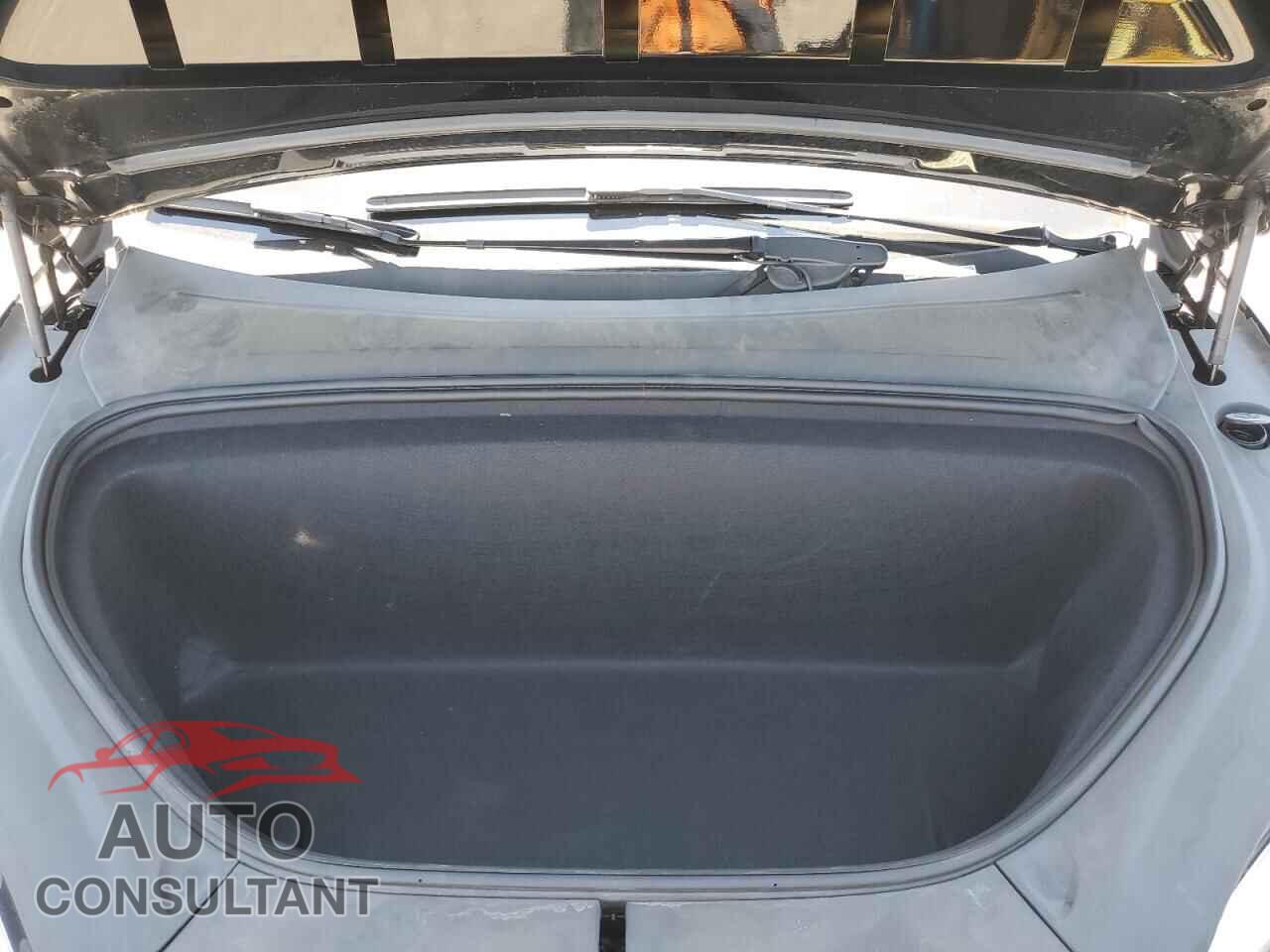 TESLA MODEL X 2018 - 5YJXCDE28JF140212