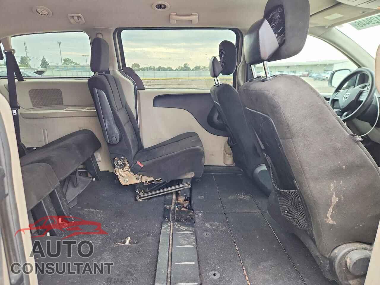 DODGE CARAVAN 2013 - 2C4RDGCG9DR719157