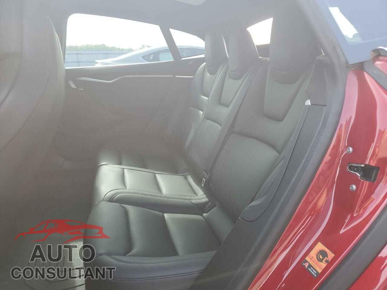 TESLA MODEL S 2018 - 5YJSA1E42JF242587