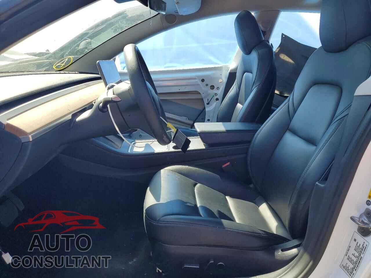 TESLA MODEL 3 2022 - 5YJ3E1EA5NF102652