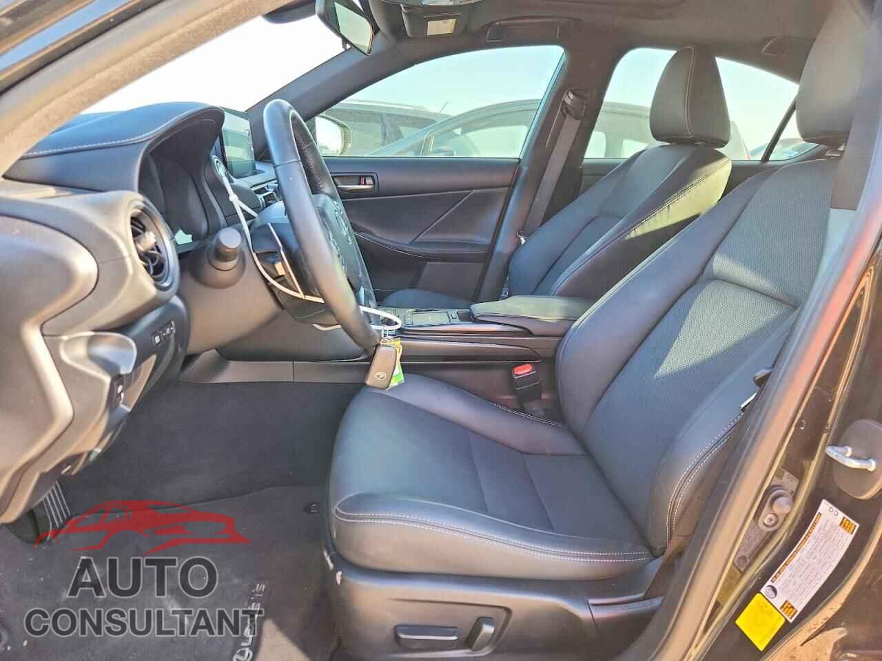 LEXUS IS 2025 - JTHBZ1B23S5084497