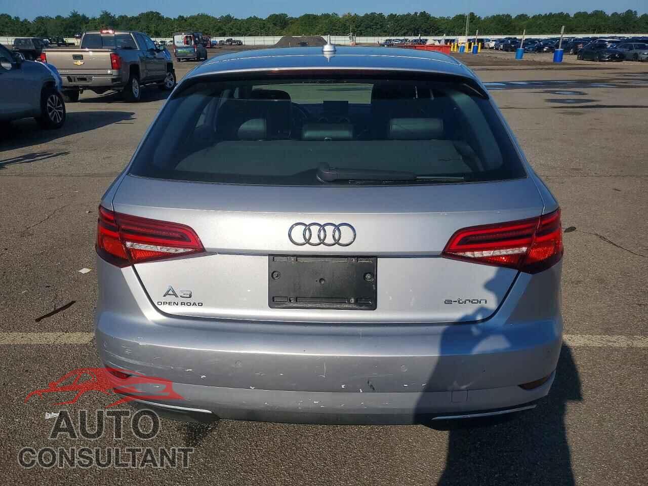 AUDI A3 2017 - WAUTPBFF1HA056743