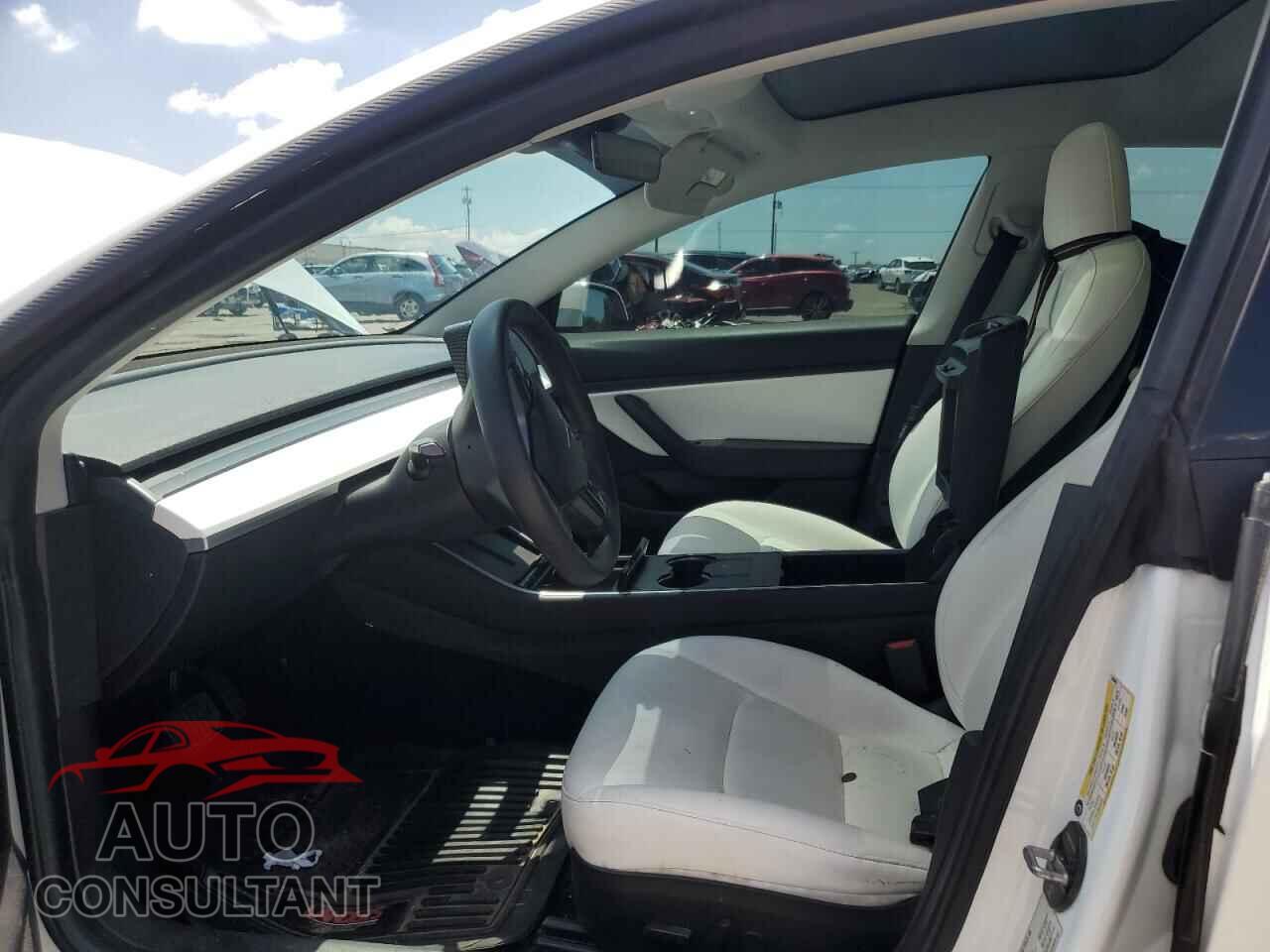 TESLA MODEL 3 2019 - 5YJ3E1EB1KF494940