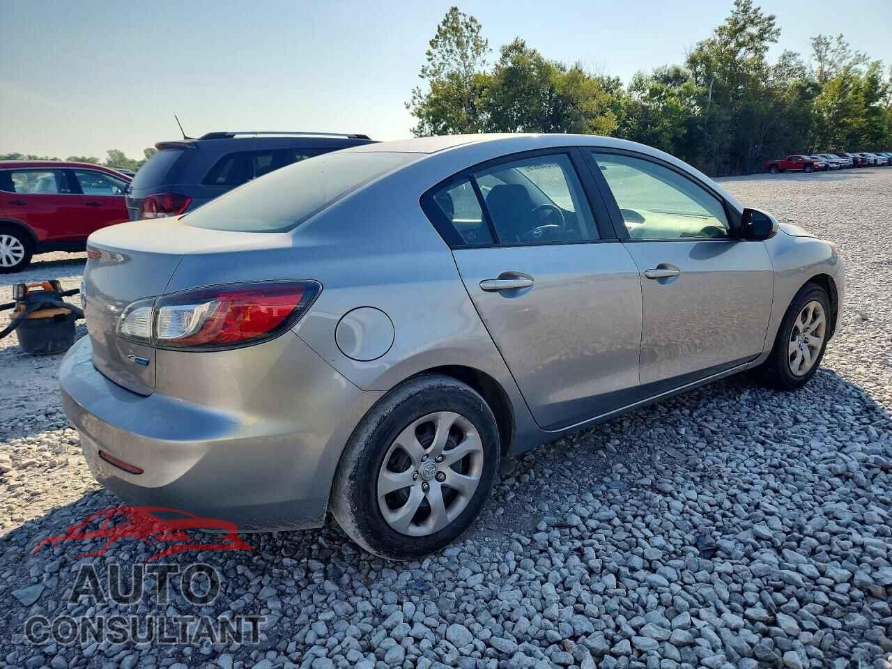 MAZDA 3 2013 - JM1BL1U70D1844942