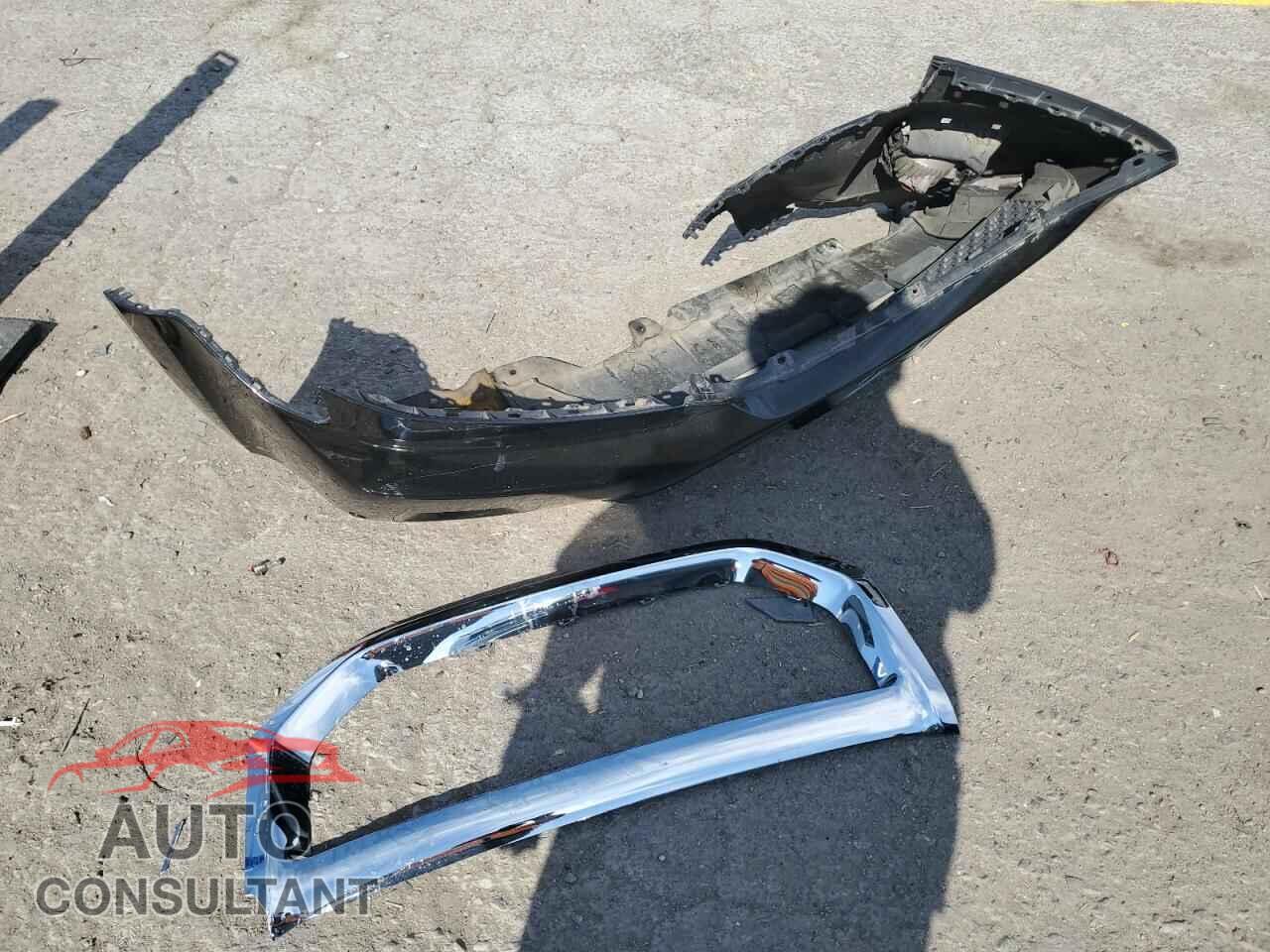 HONDA PILOT 2011 - 5FNYF4H91BB003263