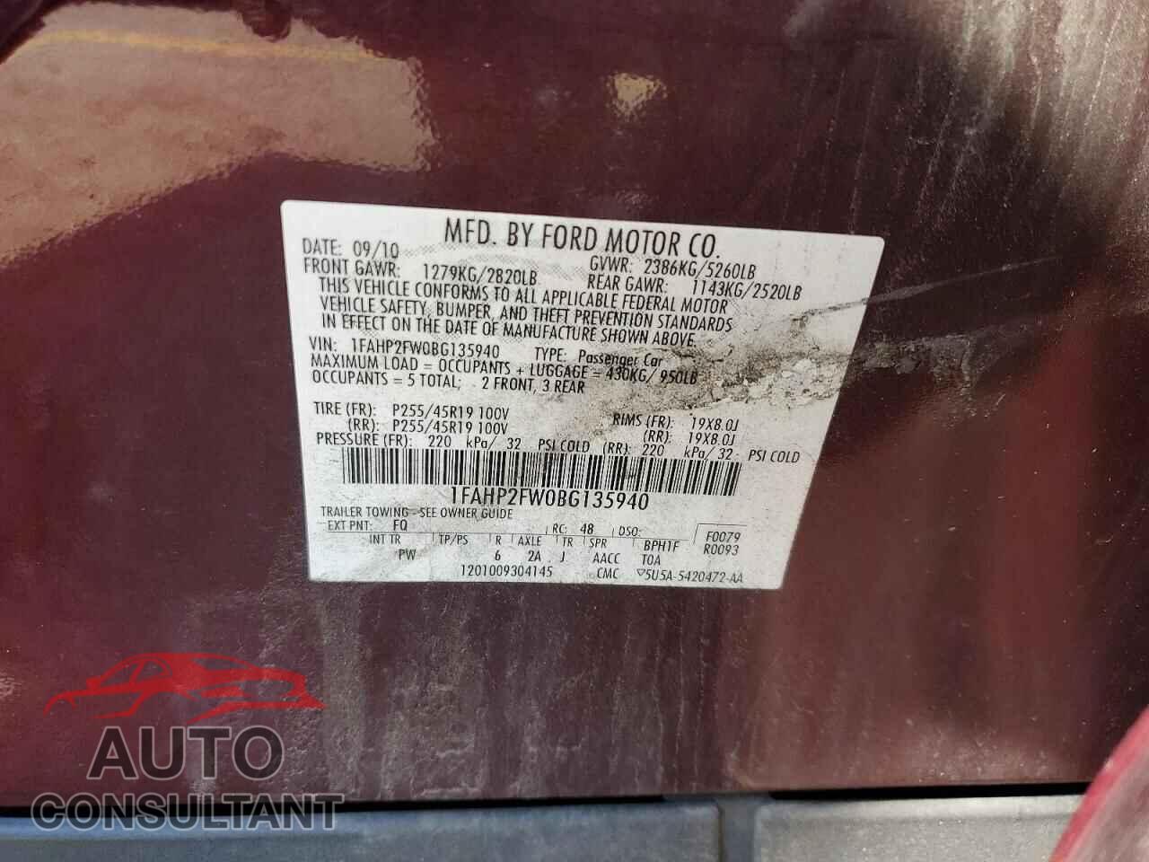 FORD TAURUS 2011 - 1FAHP2FW0BG135940