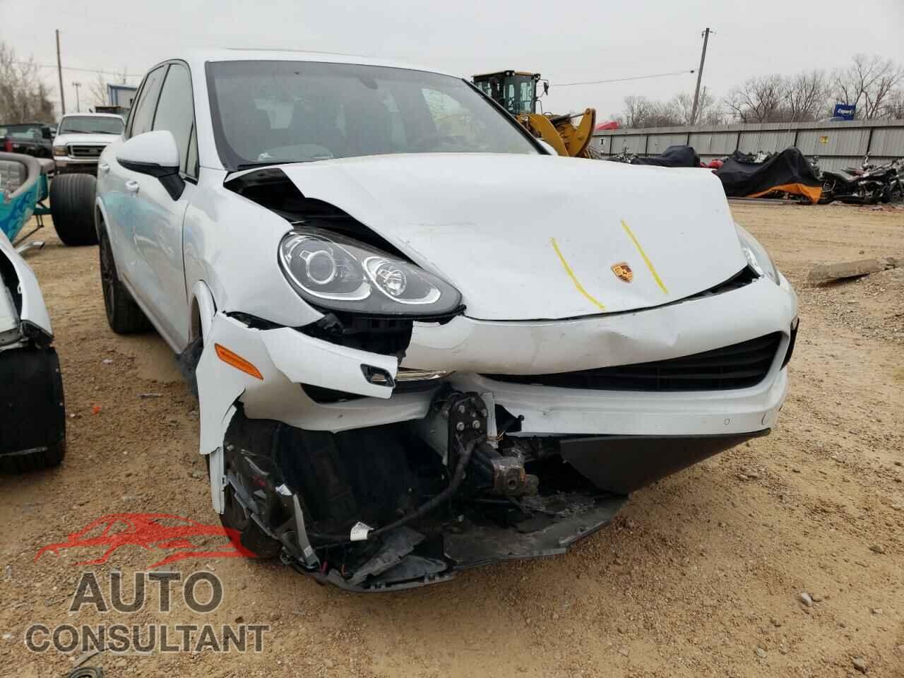 PORSCHE CAYENNE 2017 - WP1AA2A29HKA85478