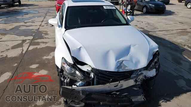 LEXUS IS 2016 - JTHBA1D2XG5013289