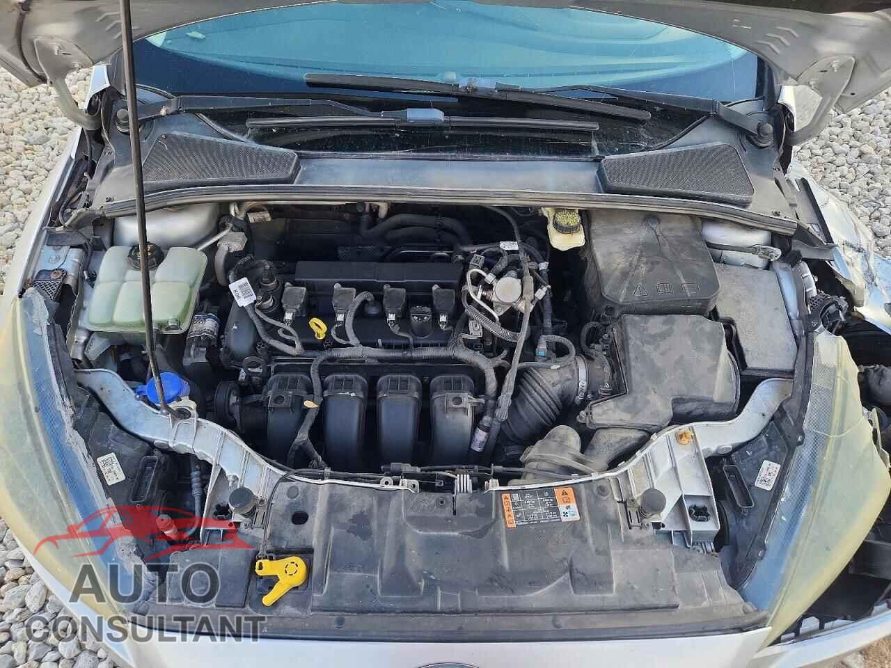 FORD FOCUS 2017 - 1FADP3H21HL237245