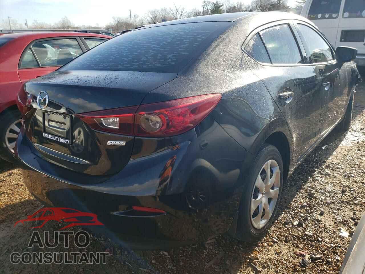 MAZDA 3 2018 - 3MZBN1U76JM166364
