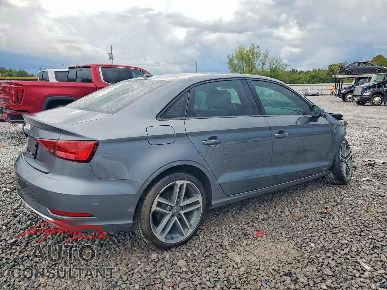 AUDI A3 2018 - WAUAUGFF9J1083921