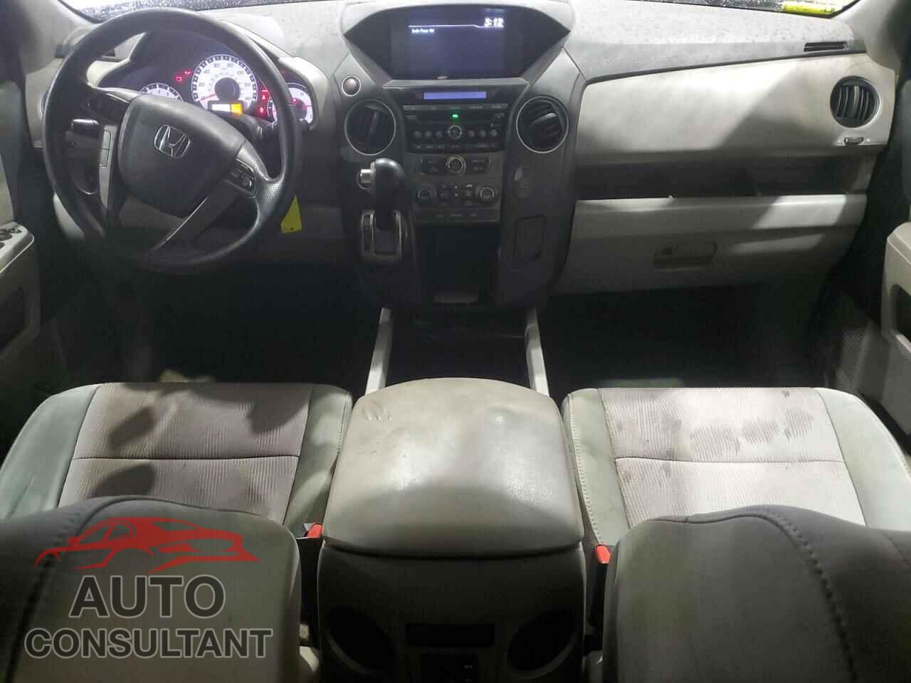 HONDA PILOT 2015 - 5FNYF4H47FB016559